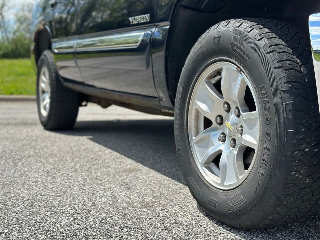 2005 GMC Yukon — photo 4