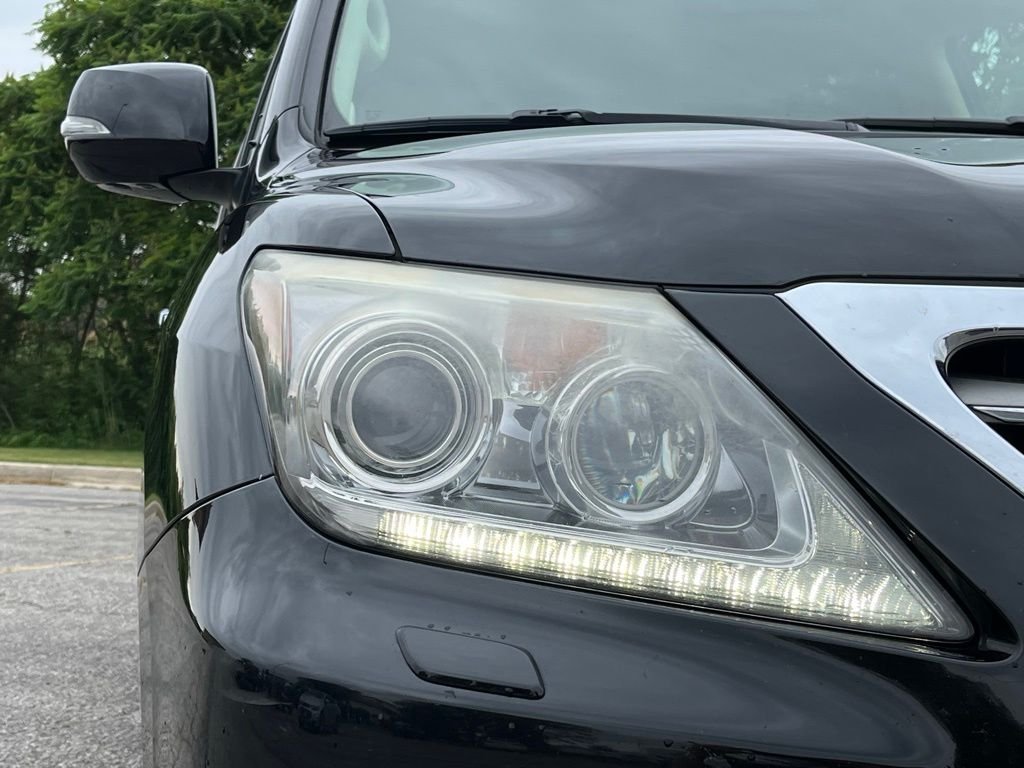 2013 Lexus LX — photo 7