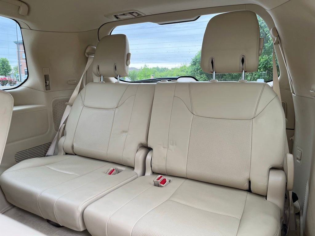 2013 Lexus LX — photo 20