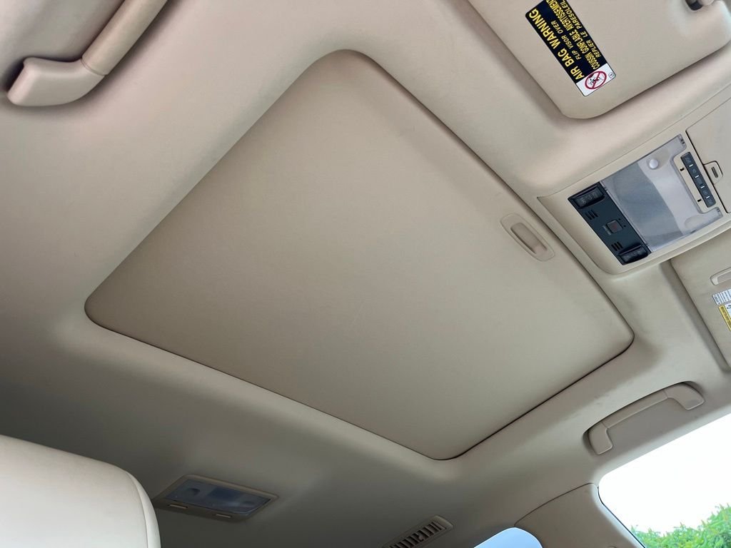 2013 Lexus LX — photo 27