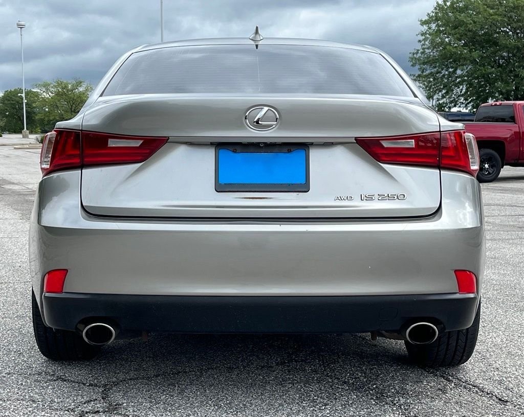 2014 Lexus IS — photo 1