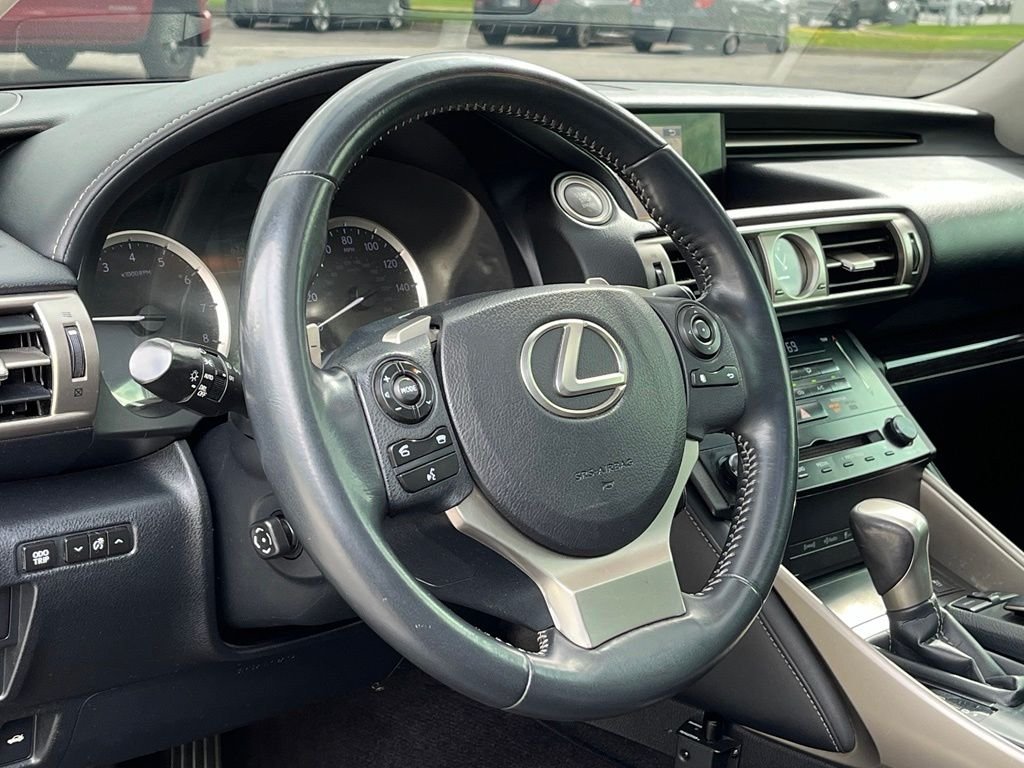 2014 Lexus IS — photo 10