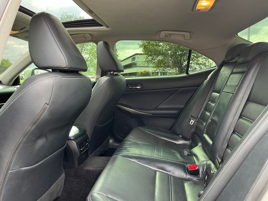 2014 Lexus IS — photo 12