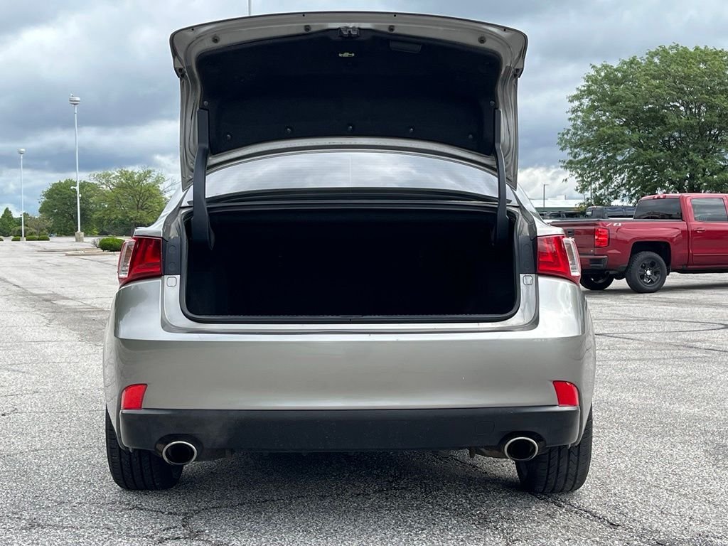 2014 Lexus IS — photo 15
