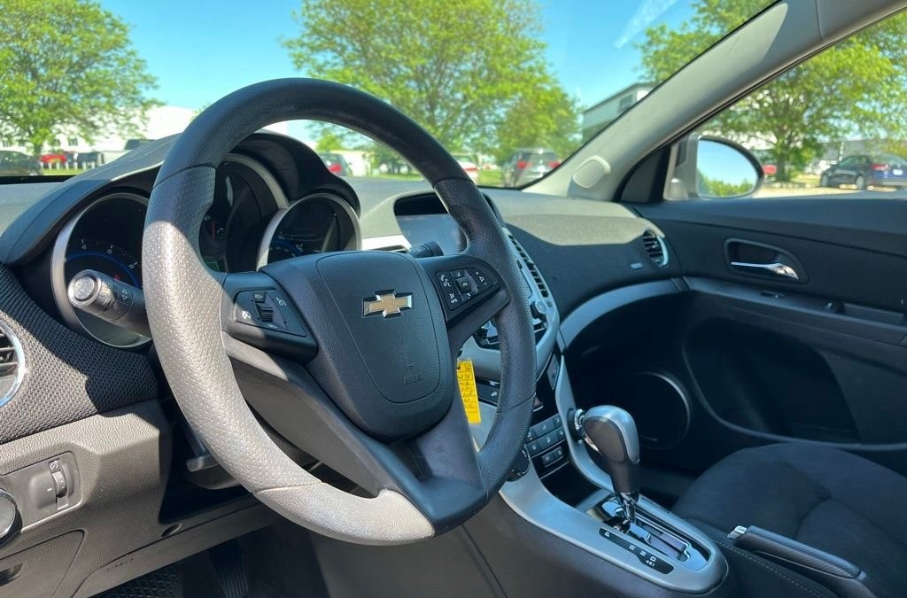 2016 Chevrolet Cruze — photo 10