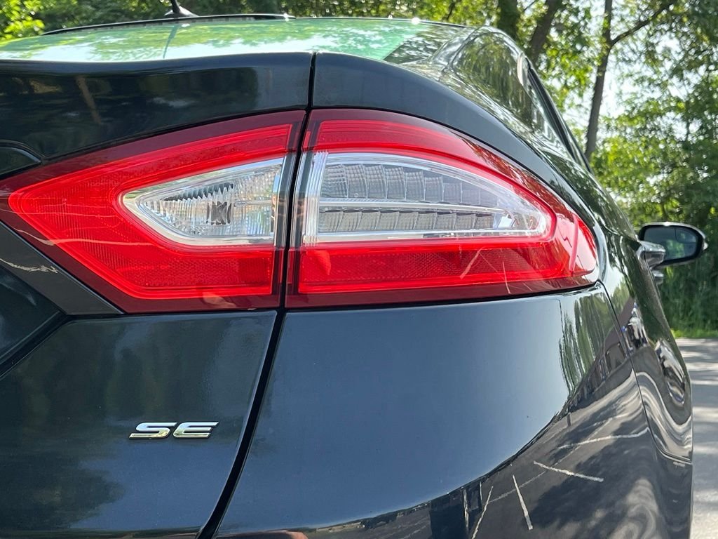 2016 Ford Fusion — photo 9