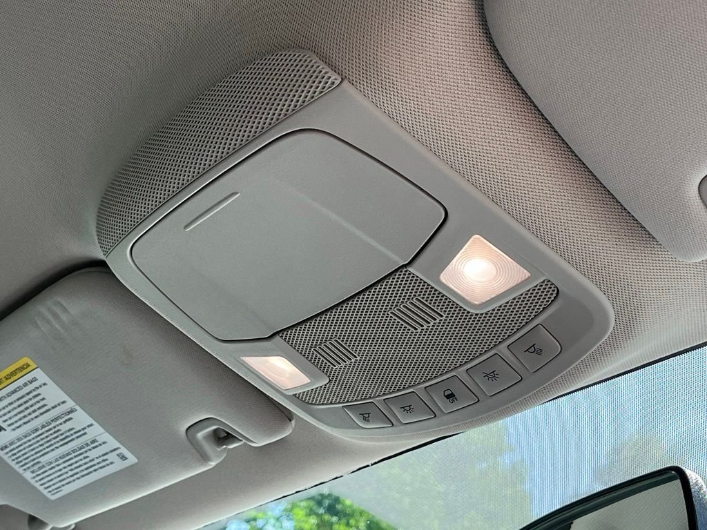 2016 Ford Fusion — photo 25
