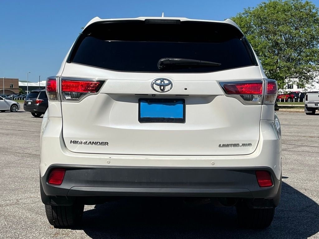 2016 Toyota Highlander — photo 4