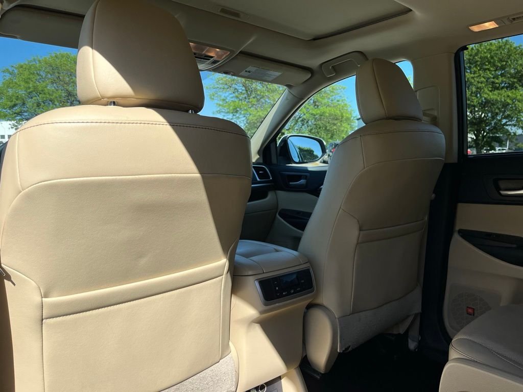 2016 Toyota Highlander — photo 18
