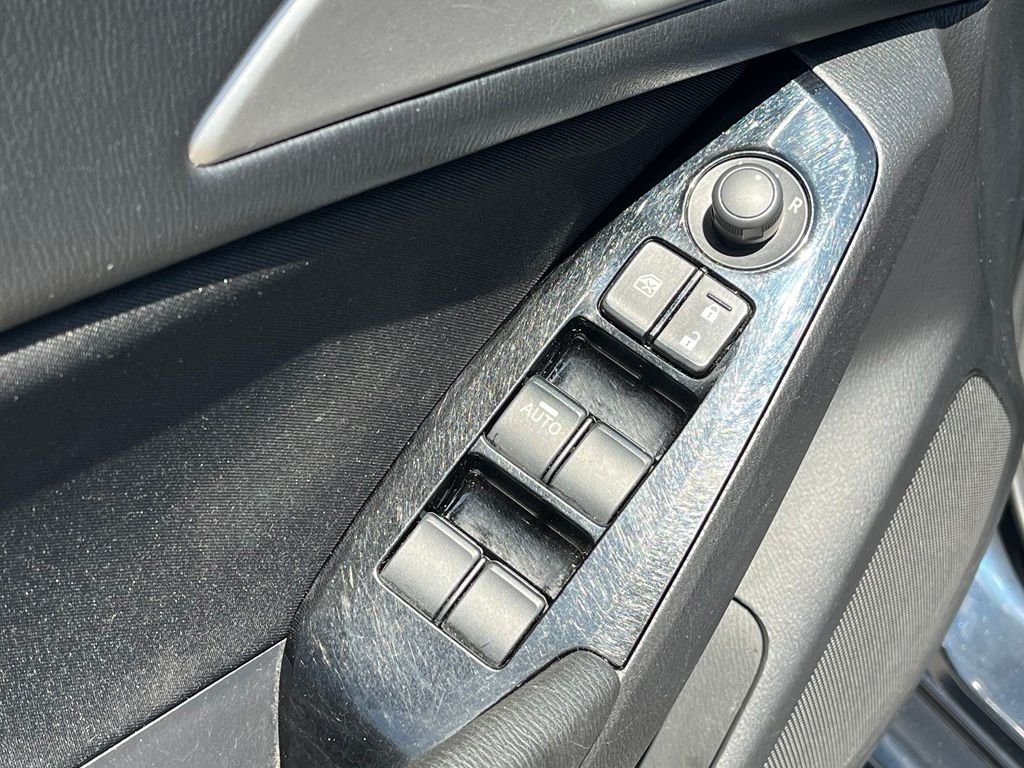 2017 Mazda Mazda3 — photo 11
