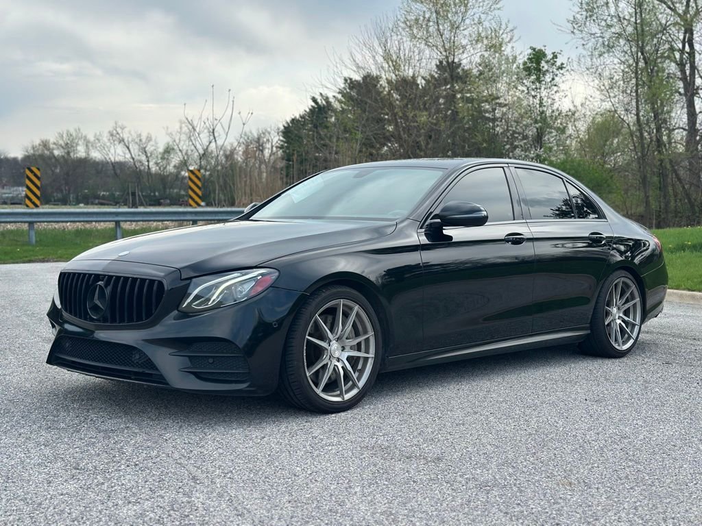 2017 Mercedes-Benz E-Class — photo 2