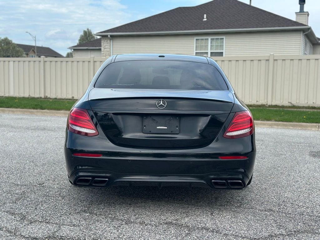 2017 Mercedes-Benz E-Class — photo 5