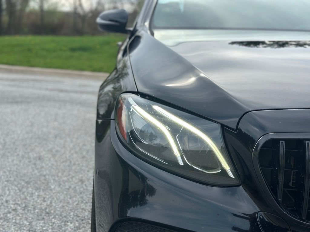2017 Mercedes-Benz E-Class — photo 9