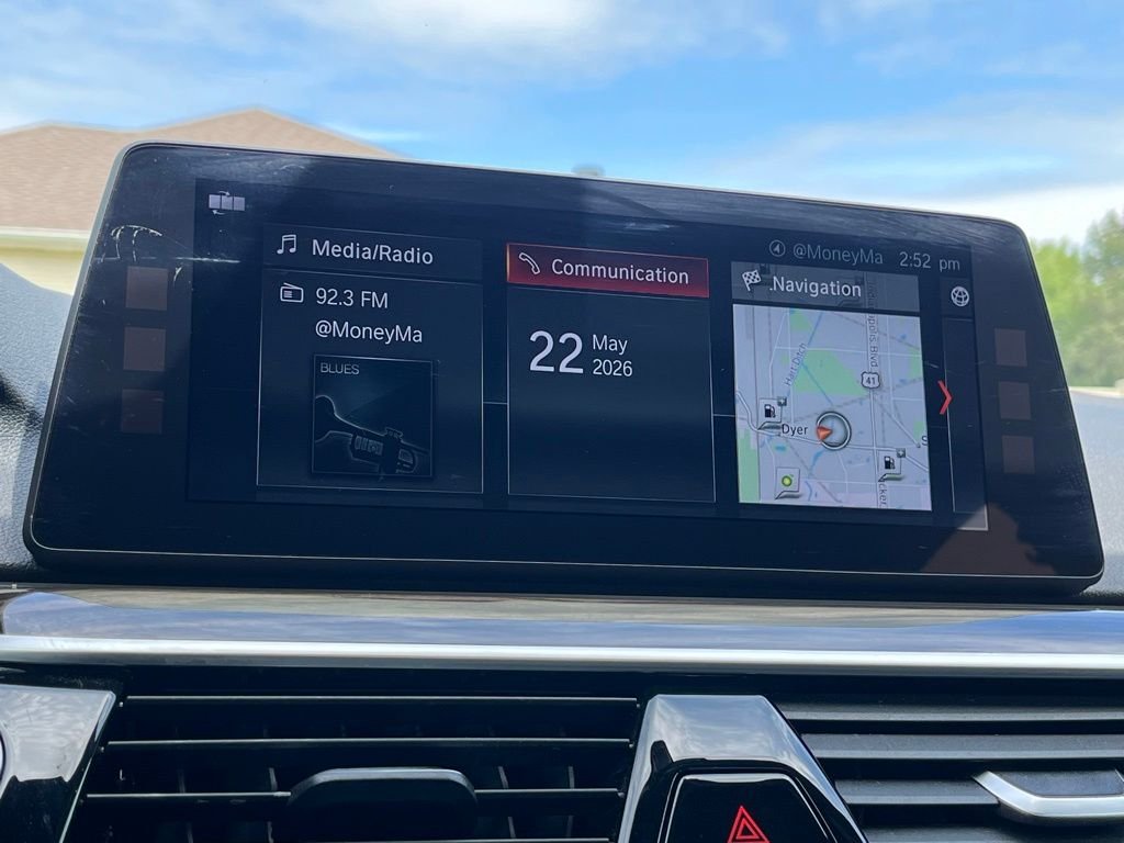 2018 BMW 5 Series — photo 31