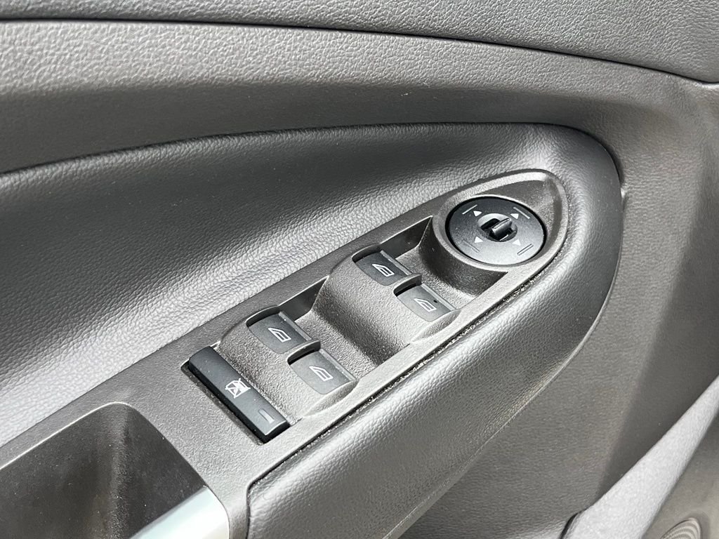 2018 Ford Escape — photo 12