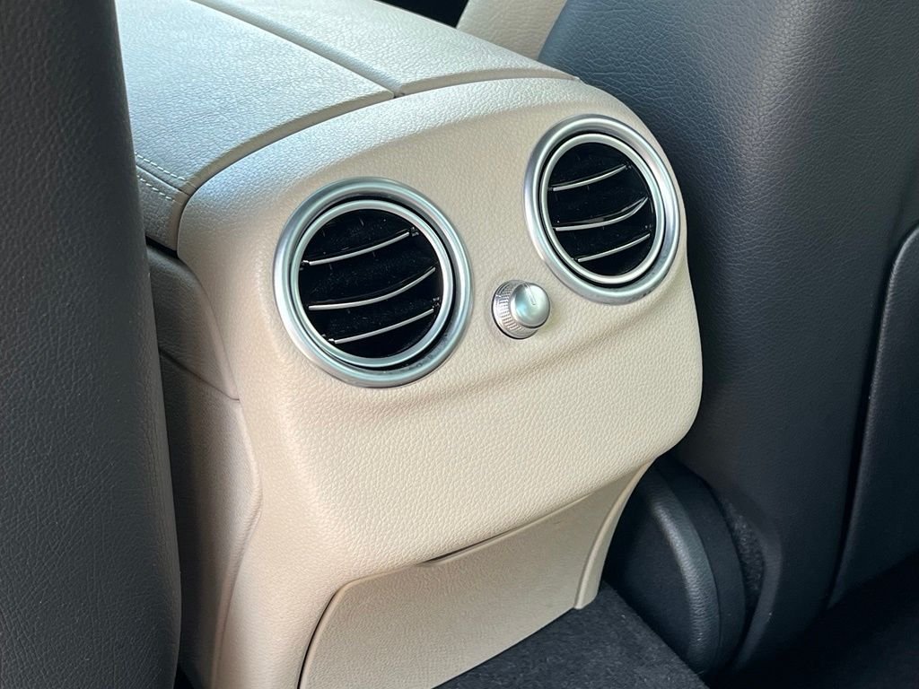 2018 Mercedes-Benz C-Class — photo 20