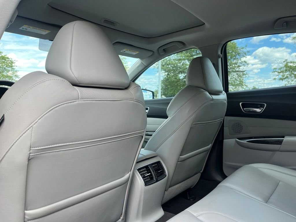 2019 Acura TLX — photo 15