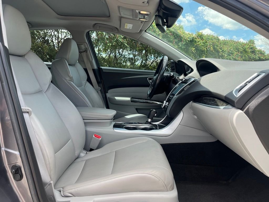 2019 Acura TLX — photo 18