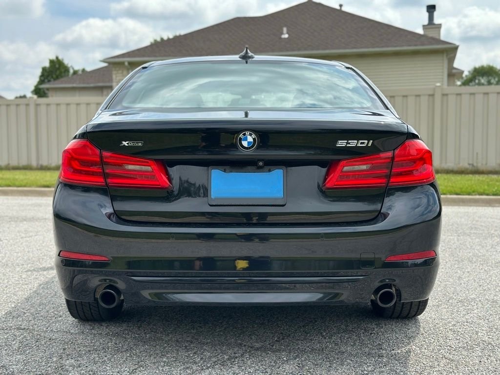 2019 BMW 5 Series — photo 4
