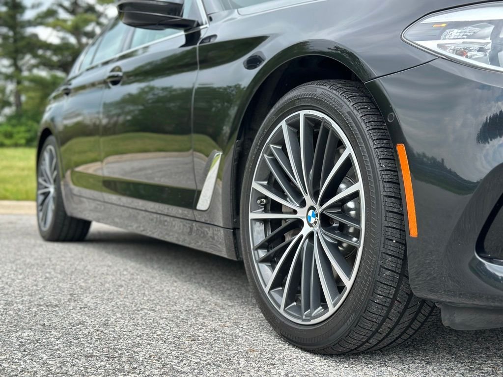 2019 BMW 5 Series — photo 6
