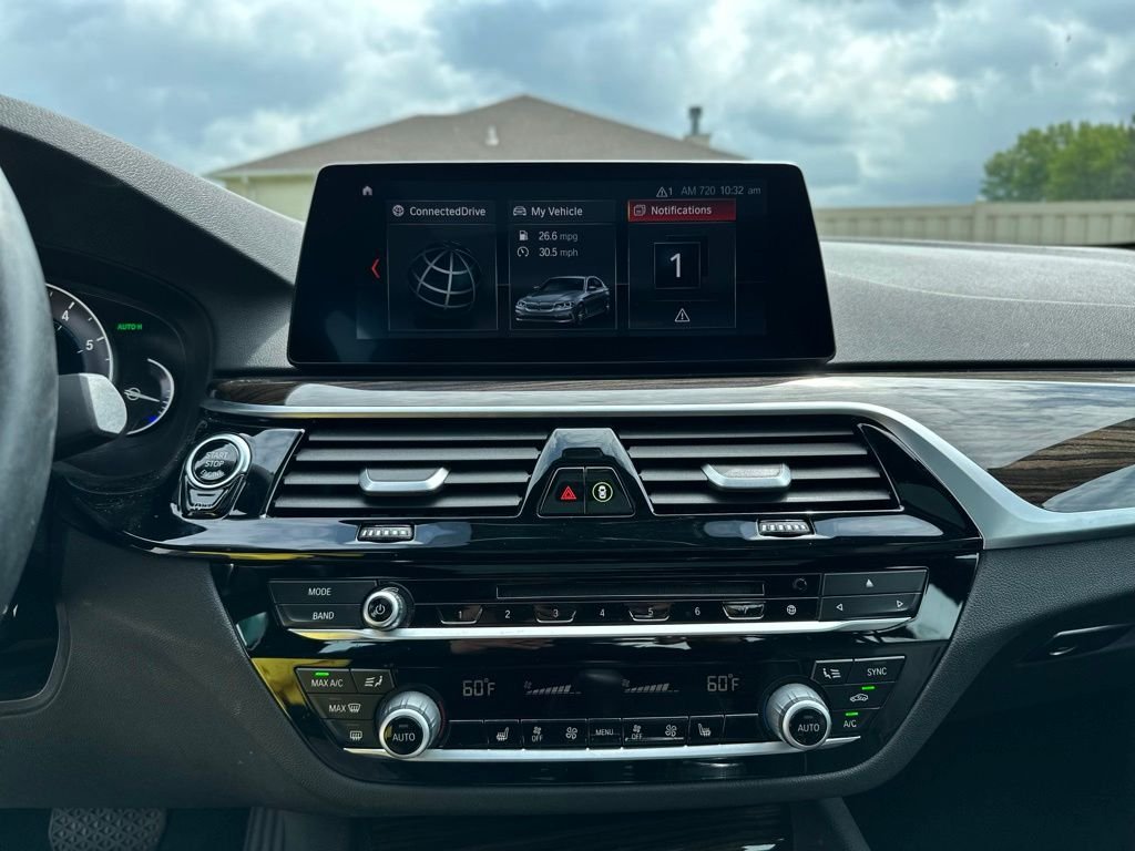 2019 BMW 5 Series — photo 31