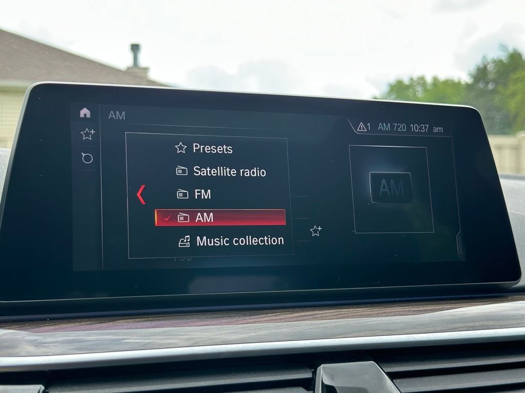 2019 BMW 5 Series — photo 33