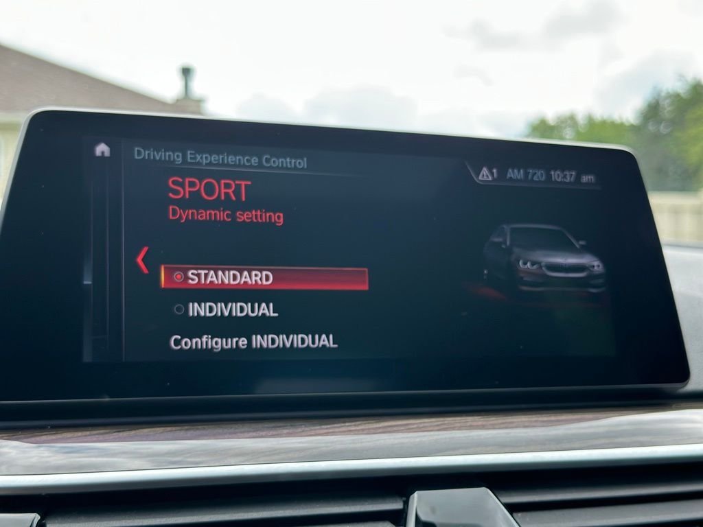 2019 BMW 5 Series — photo 36
