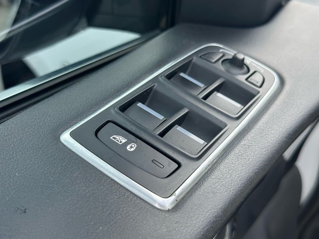 2019 Jaguar F-PACE — photo 18
