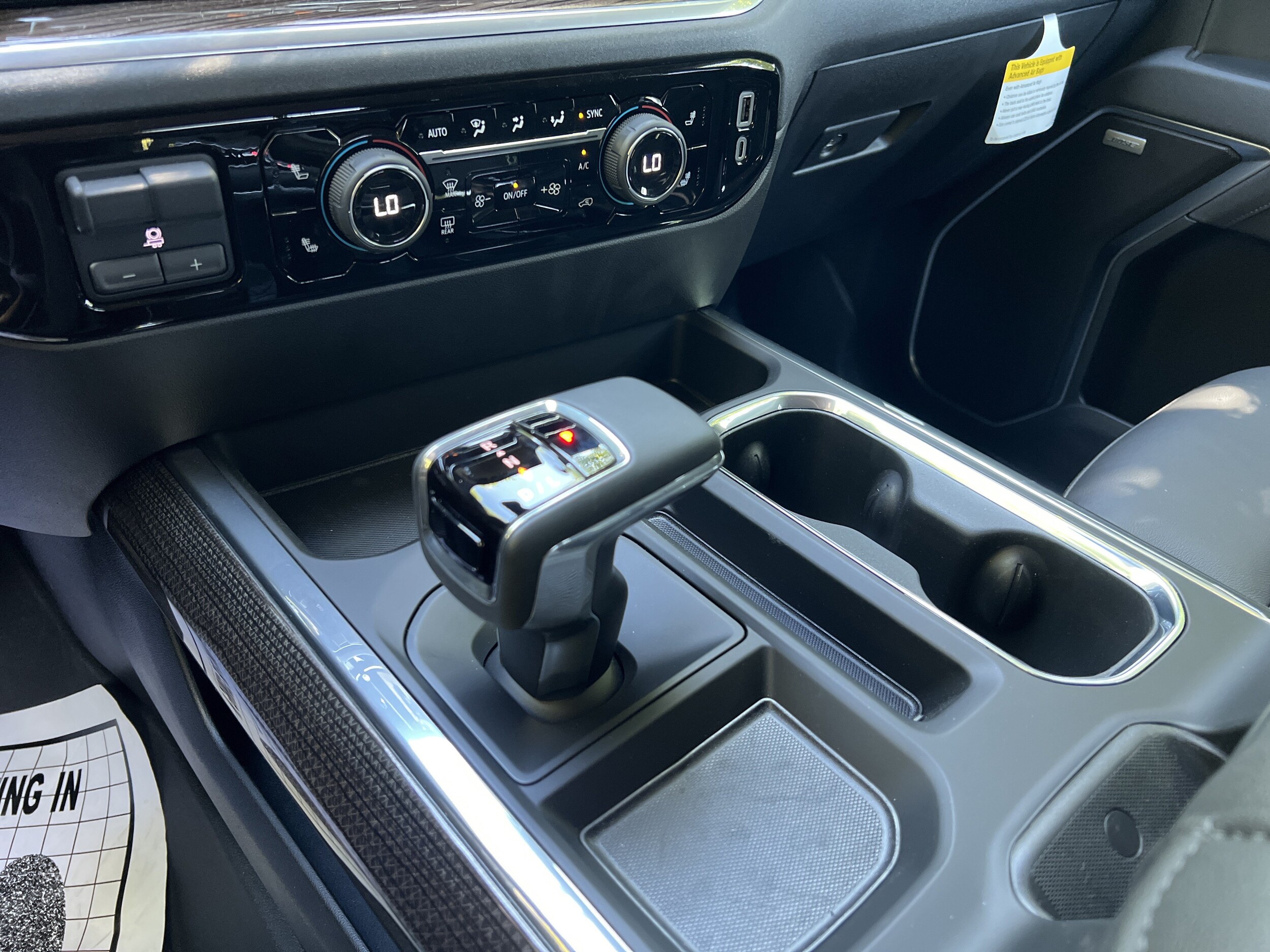 2025 Chevrolet Silverado 1500 — photo 22