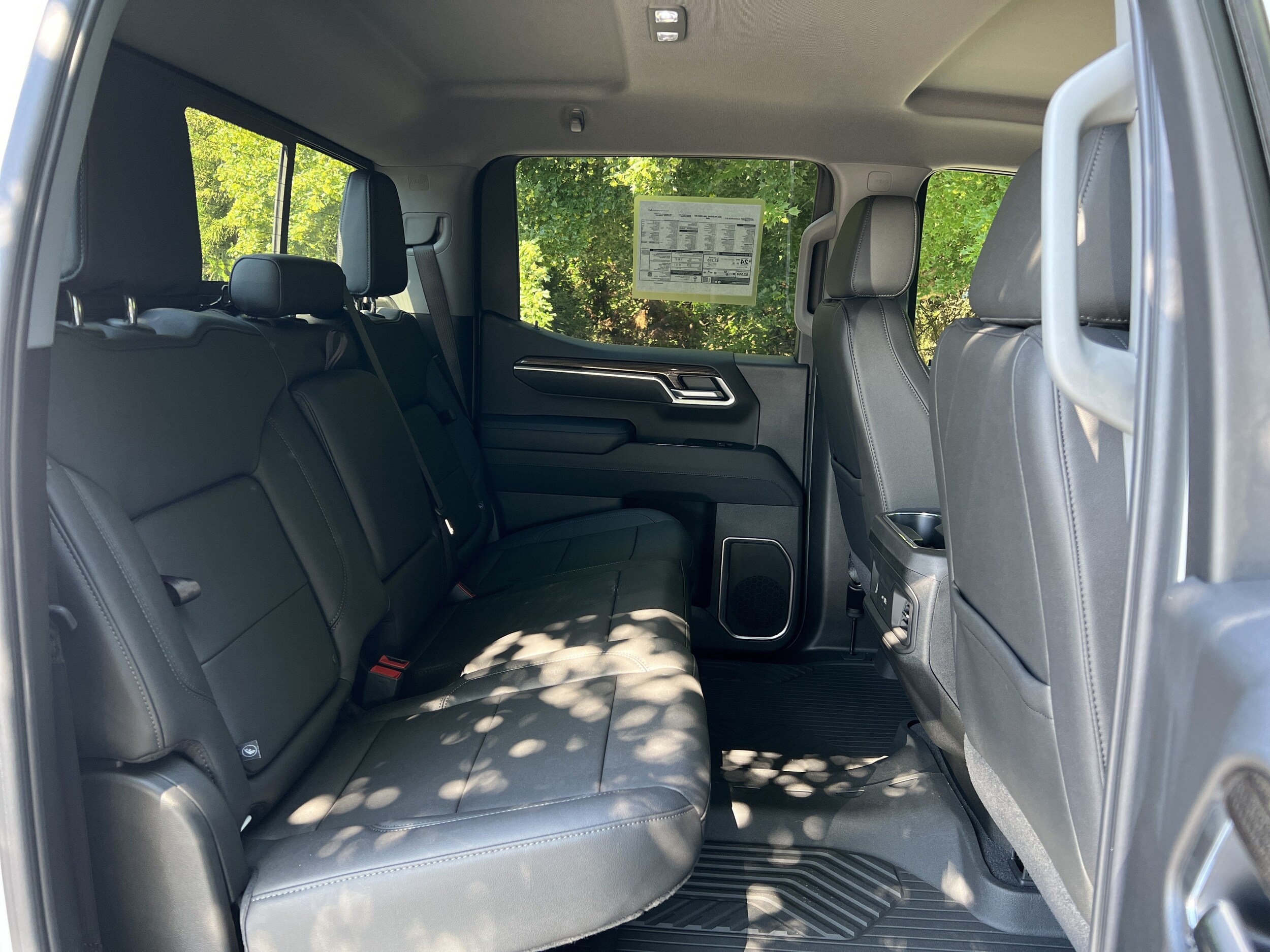 2025 Chevrolet Silverado 1500 — photo 29