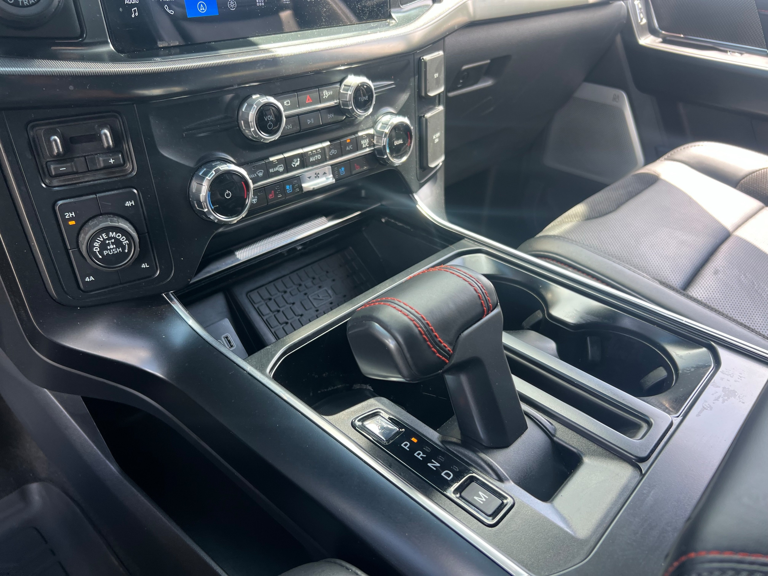 2025 Ford F-150 — photo 23
